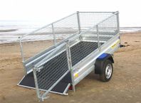 WT Trailer, obromsade släp med gallergrindar